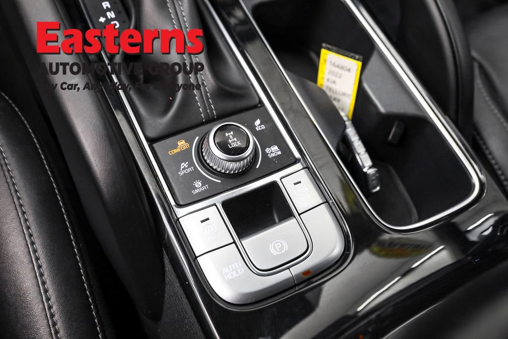 Used 2022 Kia Telluride LX image 21