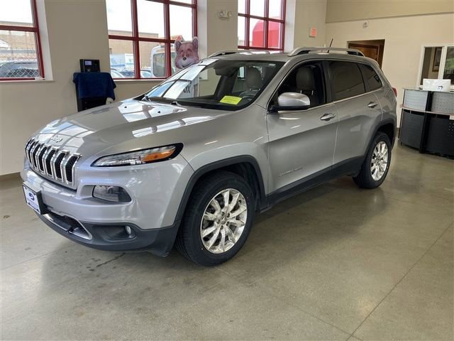 Used 2015 Jeep Cherokee Limited AWD/4WD image 3