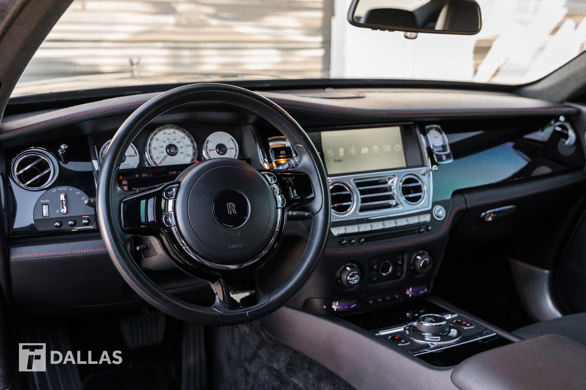 Used 2017 Rolls-Royce Wraith image 23