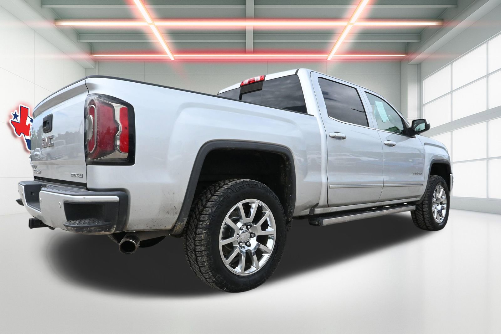 Used 2018 GMC Sierra 1500 Denali AWD/4WD image 3