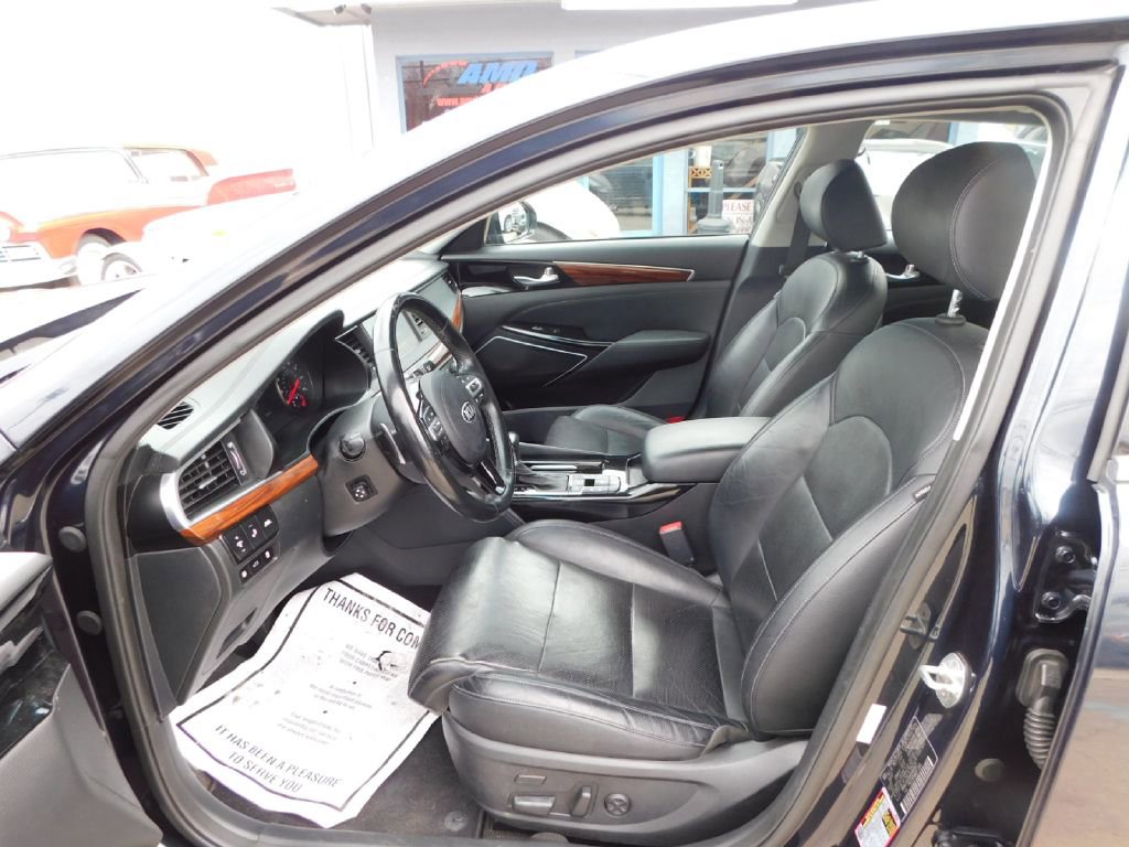 Used 2017 Kia Cadenza Technology FWD image 21
