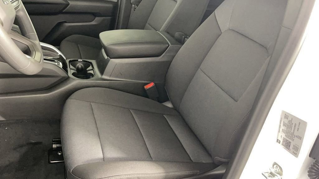 New 2025 Chevrolet Colorado Trail Boss w/ Midnight Edition image 12