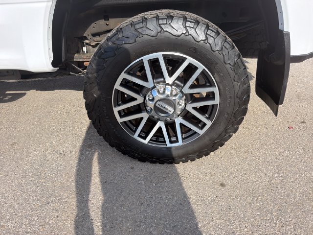 Used 2019 Ford F250 Lariat w/ Lariat Ultimate Package AWD/4WD image 32