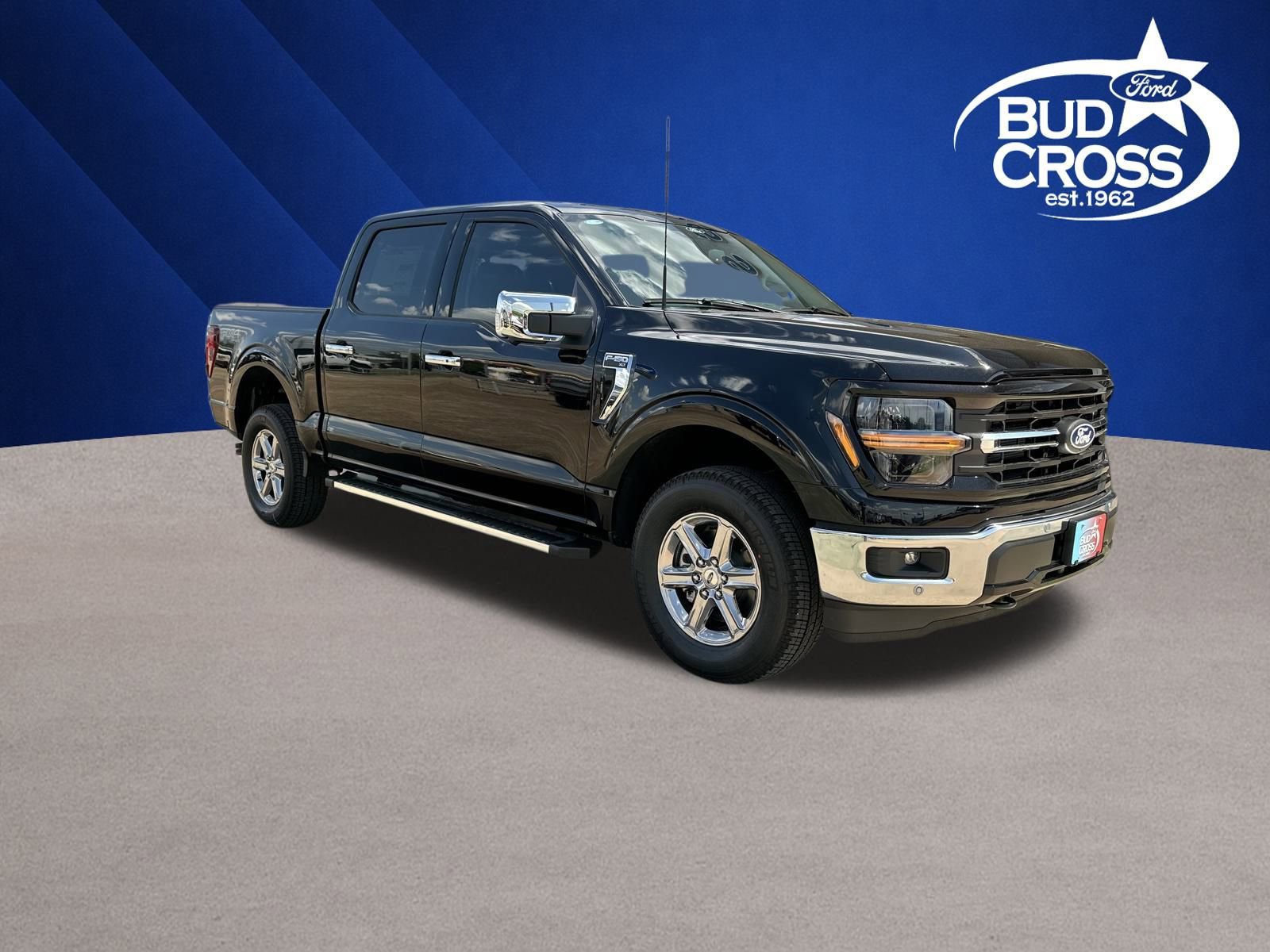 New 2025 Ford F150 XLT w/ Equipment Group 302A MID