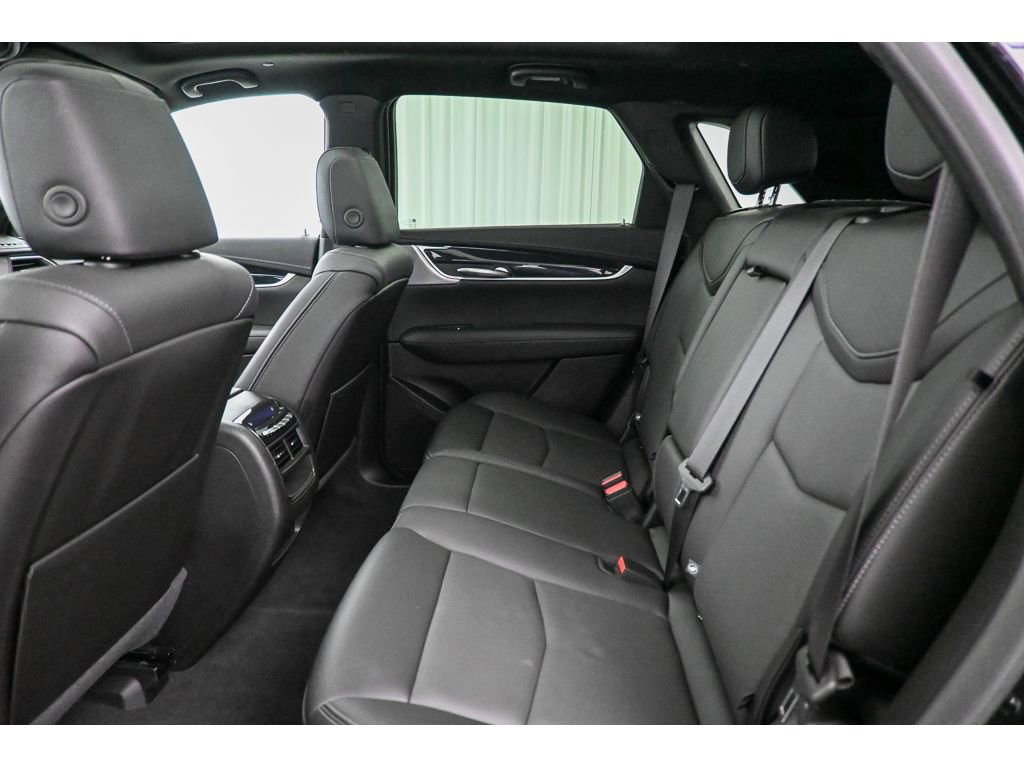 Certified 2024 Cadillac XT5 Premium Luxury w/ Technology Package AWD/4WD image 29