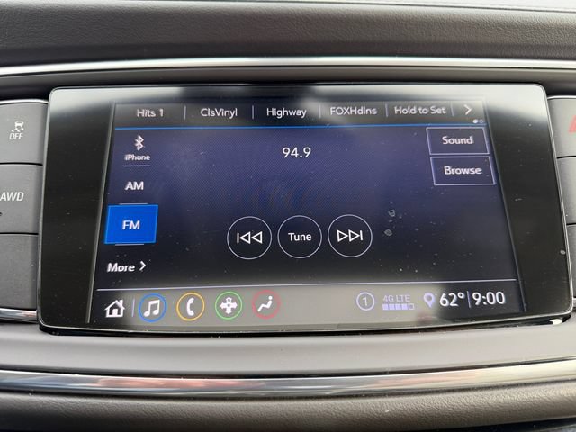 Used 2020 Buick Enclave Essence AWD/4WD image 26