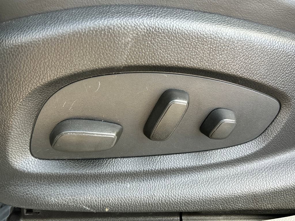 Used 2016 Buick LaCrosse Leather w/ Experience Buick Package image 17