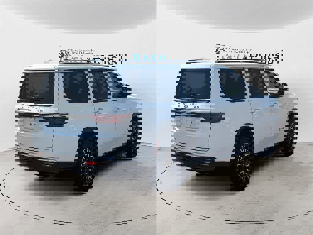 Used 2023 Jeep Wagoneer Series III w/ Preferred Equipment Group image 5