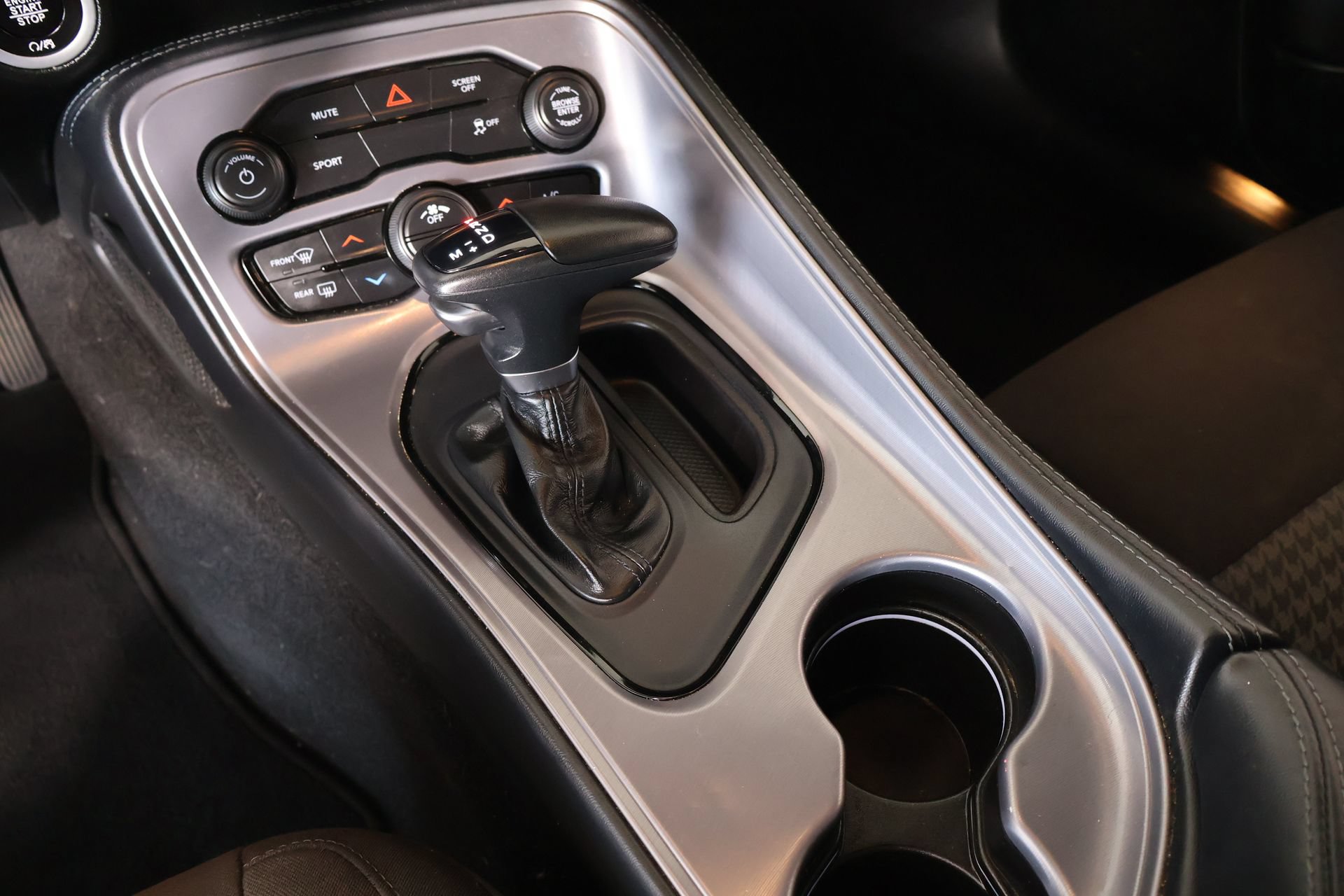 Used 2023 Dodge Challenger SXT w/ Blacktop Package AWD/4WD image 8