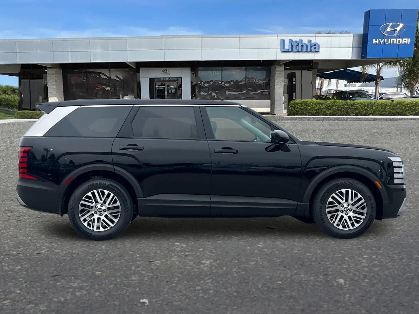 New 2026 Hyundai Palisade SE FWD image 8