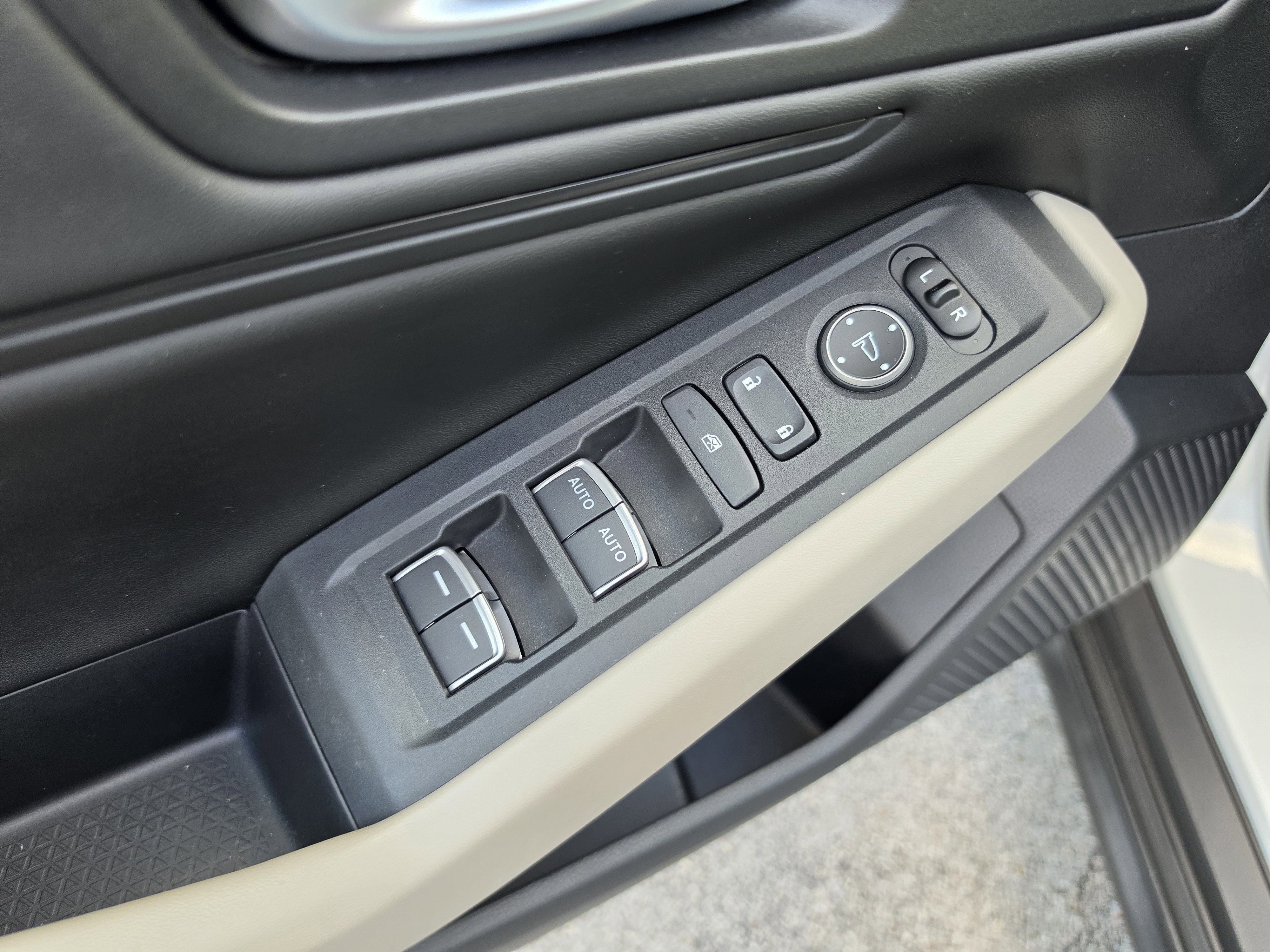 Certified 2023 Honda Accord EX image 25