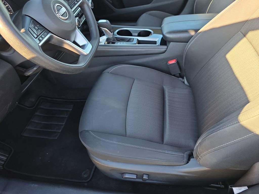 Used 2023 Nissan Altima 2.5 SV image 16
