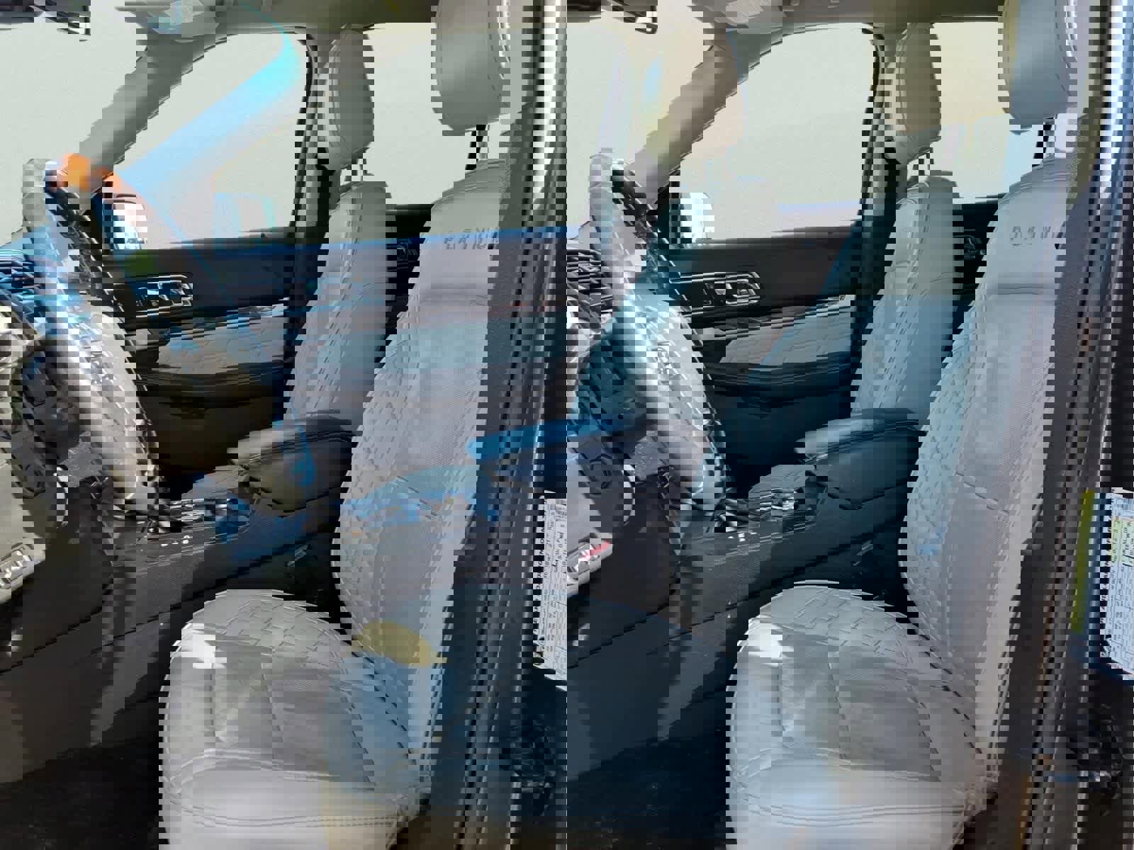 Used 2016 Ford Explorer Platinum AWD/4WD image 15