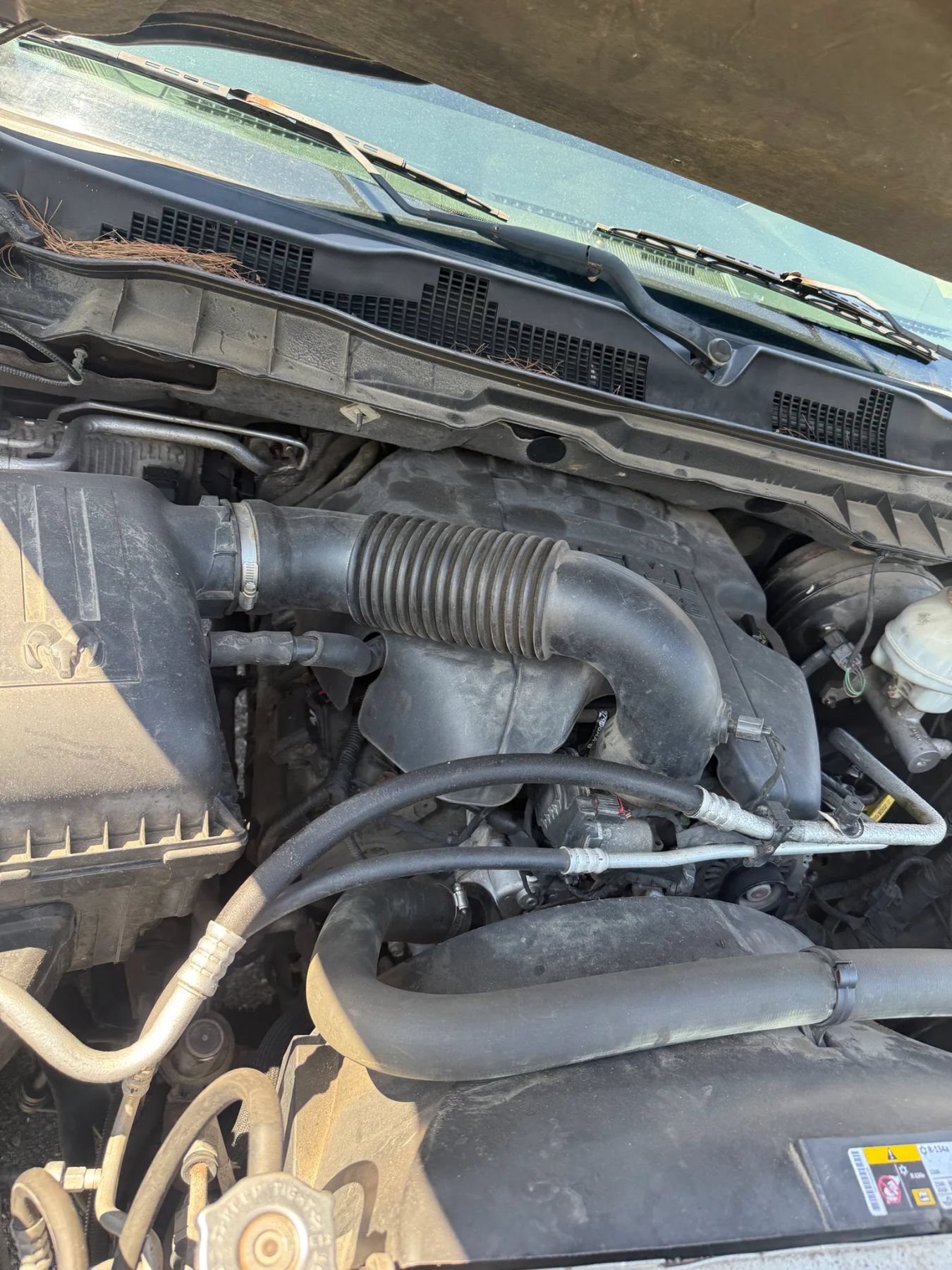 Used 2014 RAM 1500 Sport w/ Remote Start & Security Group AWD/4WD image 12
