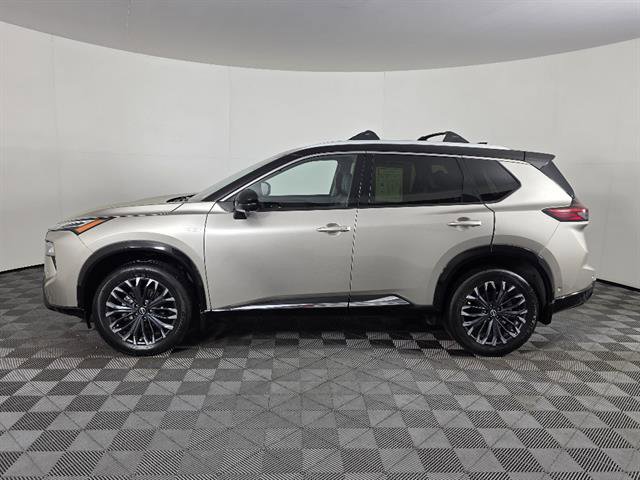 Used 2024 Nissan Rogue Platinum w/ Platinum Premium Package AWD/4WD image 8