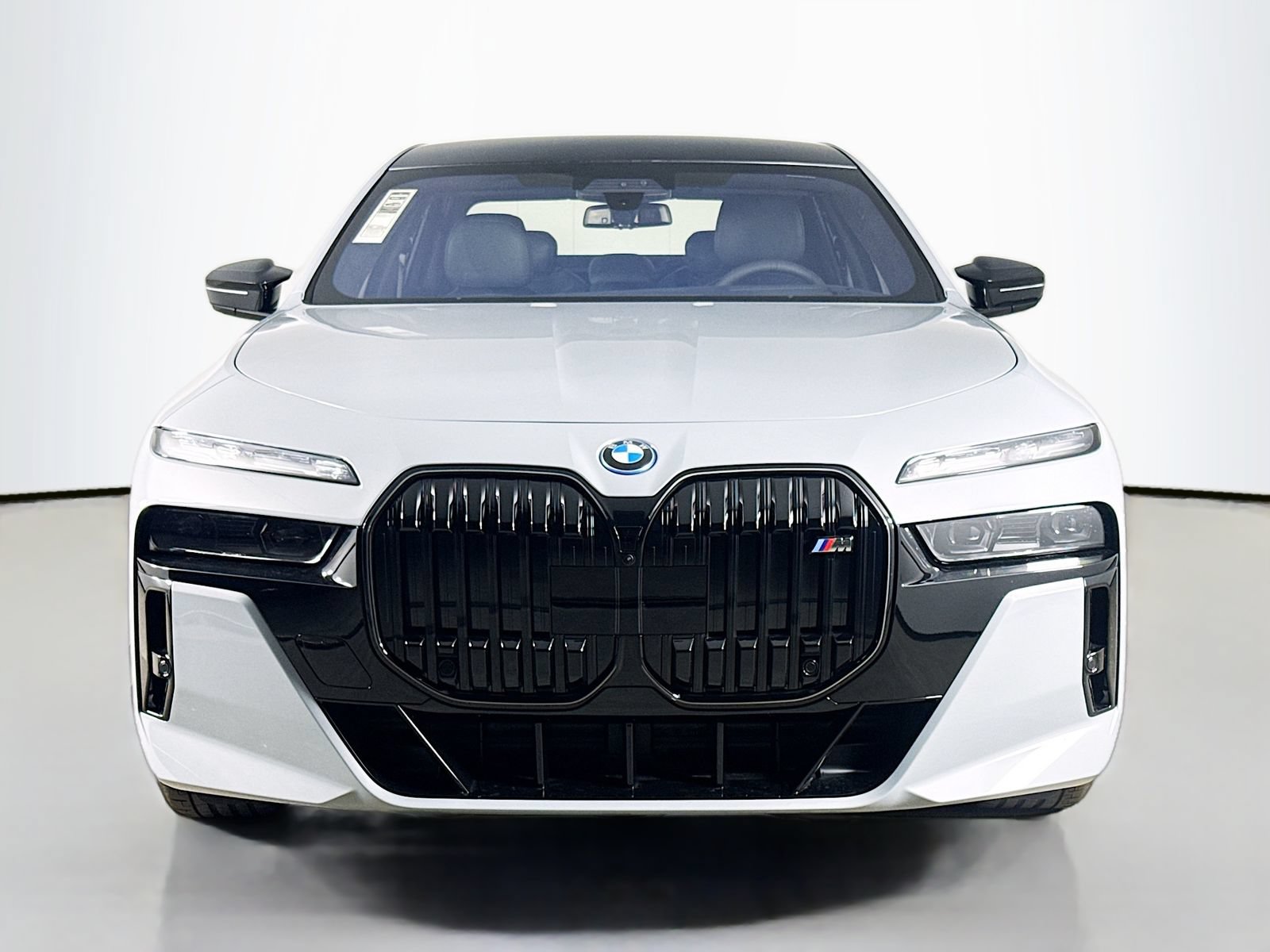 New 2026 BMW i7 xDrive60 w/ Executive Package AWD/4WD image 2