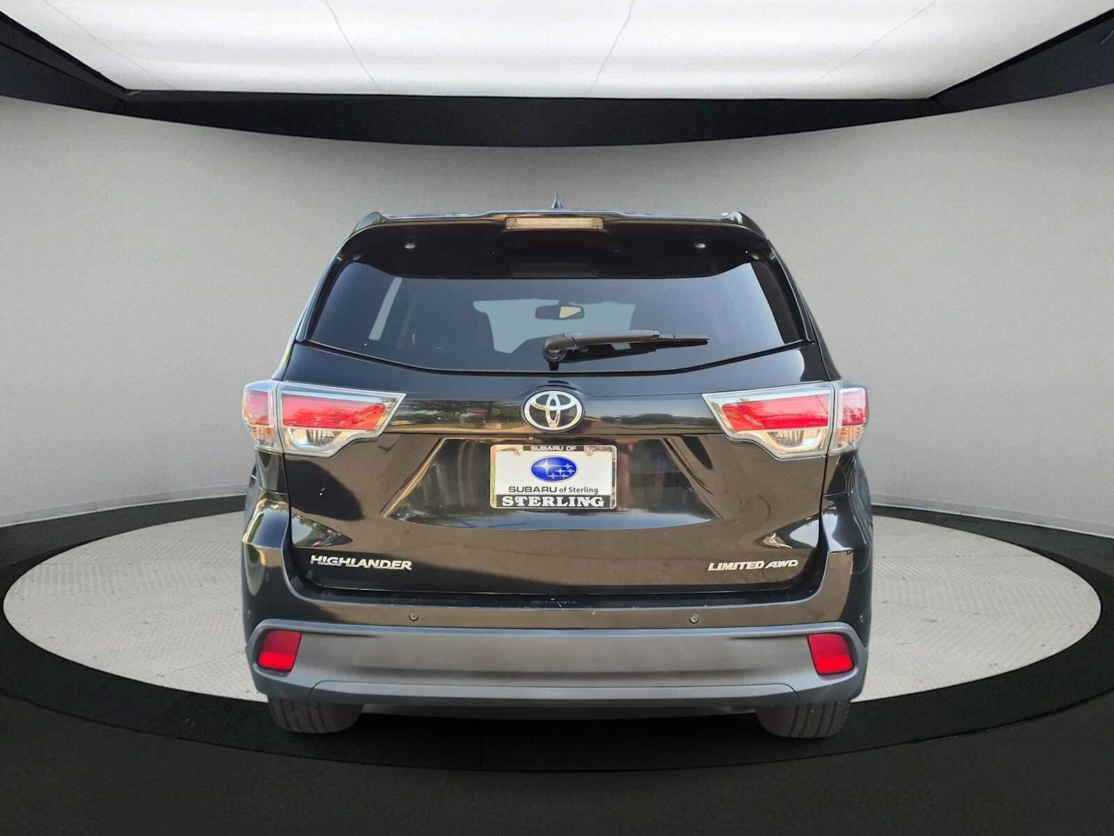 Used 2015 Toyota Highlander Limited AWD/4WD image 7