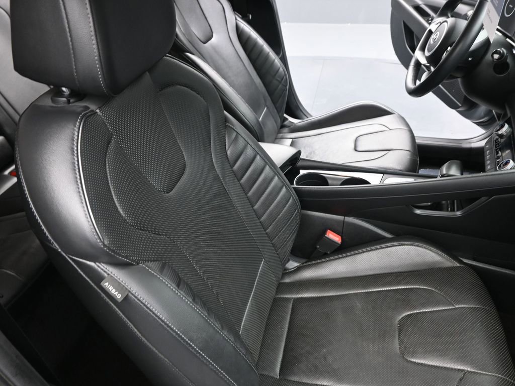 Certified 2021 Hyundai Elantra Limited image 18