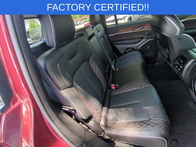 Certified 2025 Jeep Grand Cherokee Summit AWD/4WD image 36