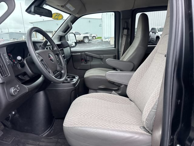 Used 2025 GMC Savana 3500 LT w/ LT Preferred Equipment Group RWD image 11