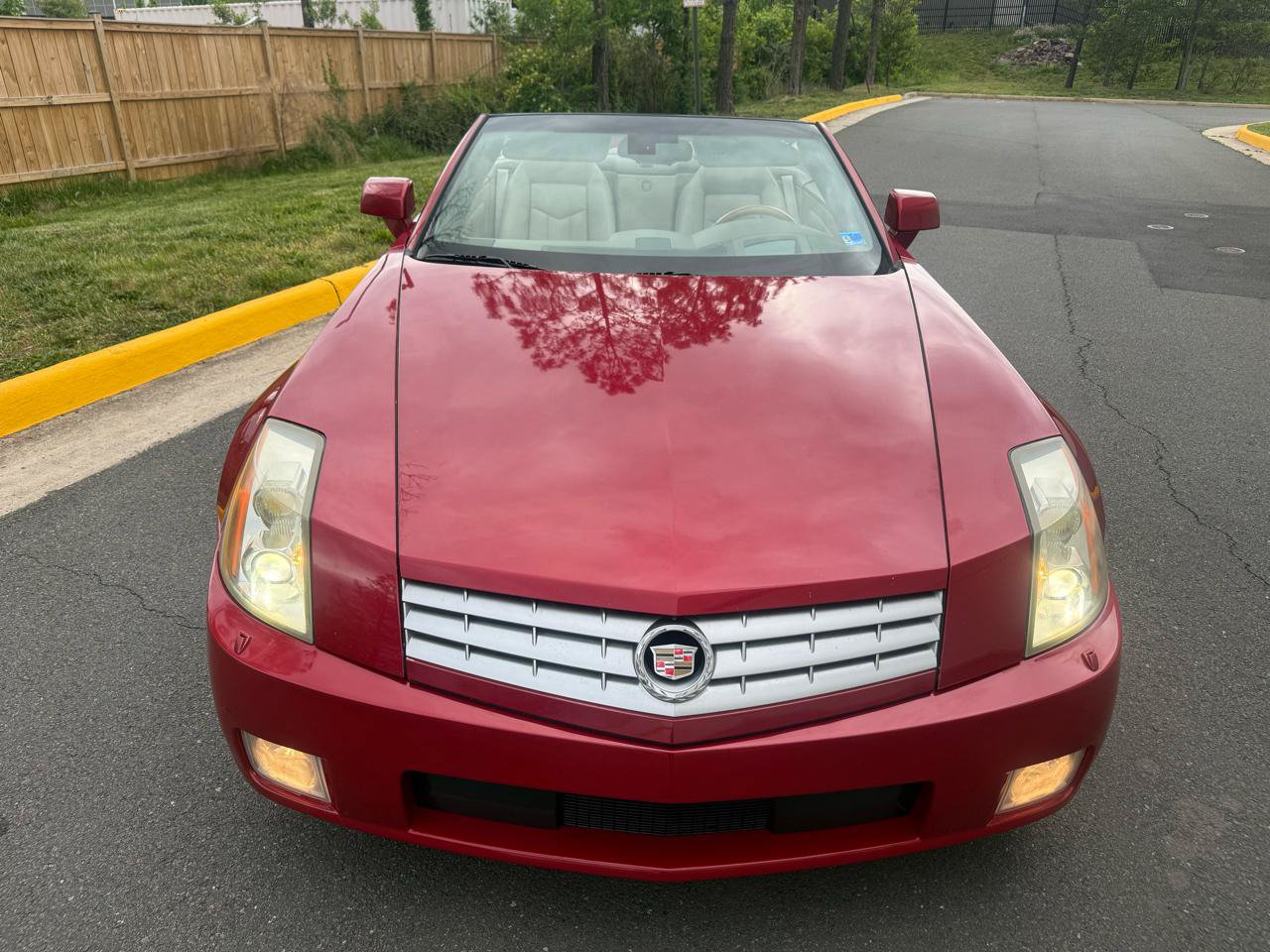 Used 2004 Cadillac XLR RWD image 7