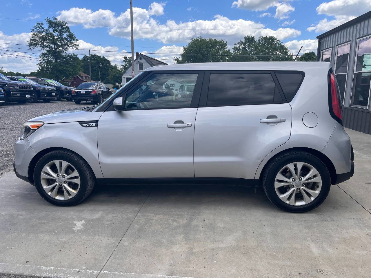 Used 2014 Kia Soul + FWD image 4