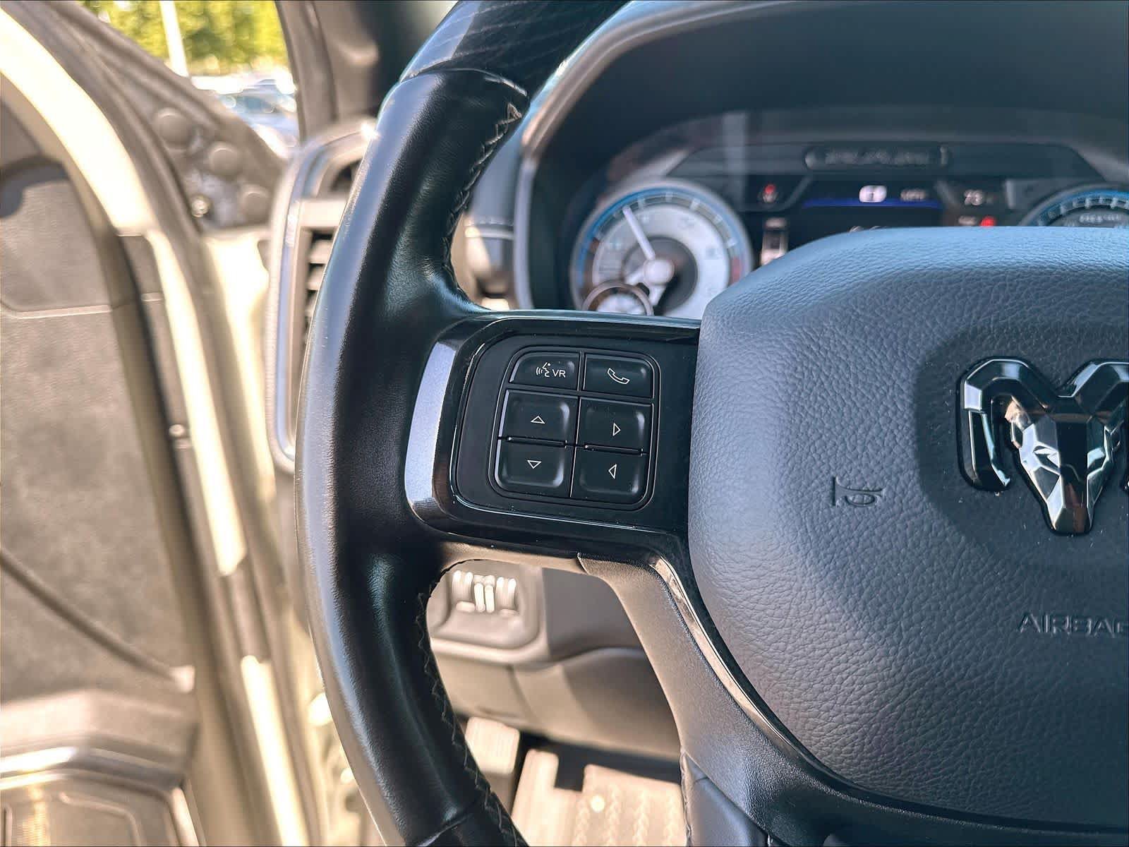 Used 2022 RAM 3500 Limited AWD/4WD image 14