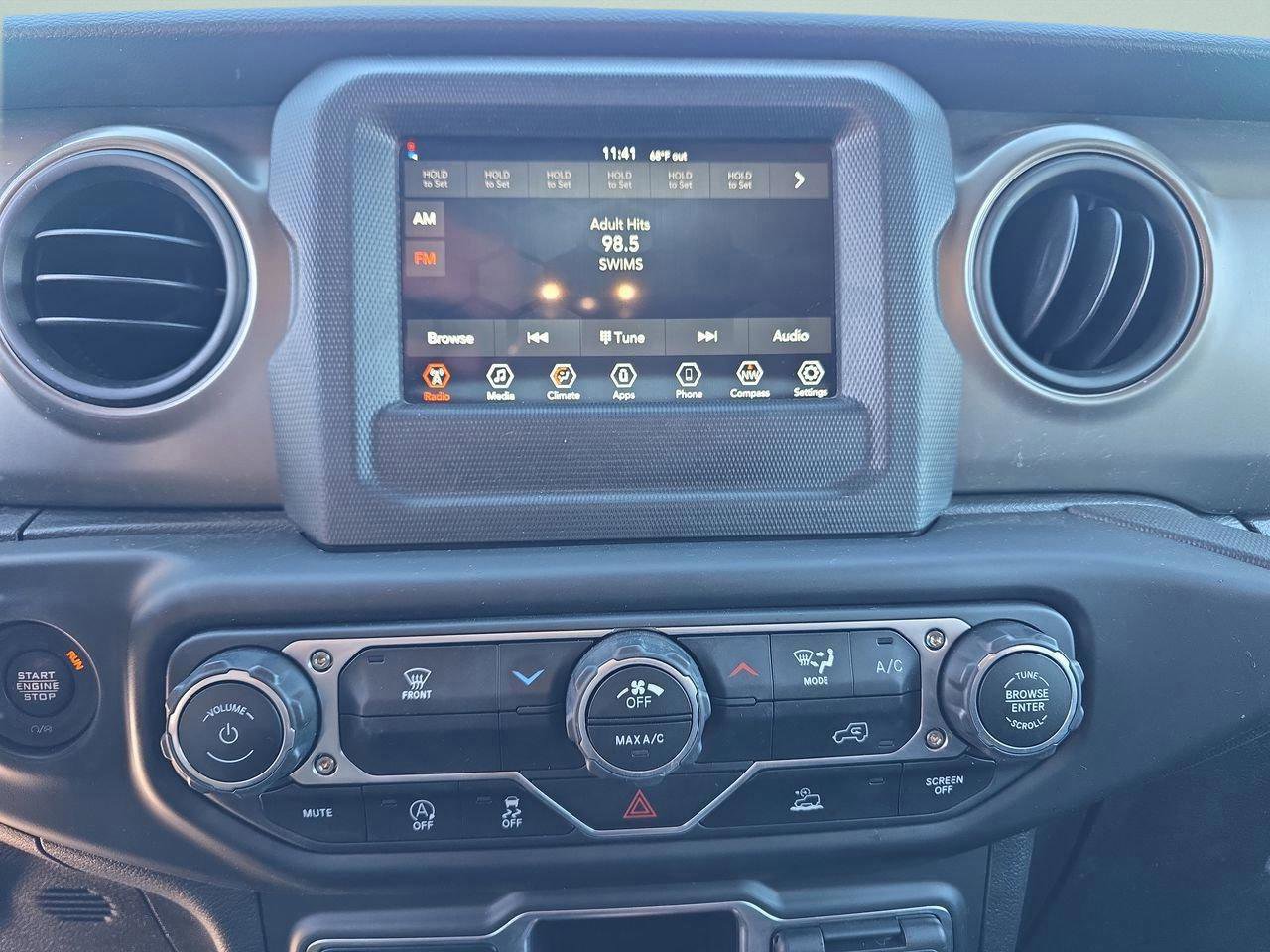 Used 2022 Jeep Wrangler Sport image 19