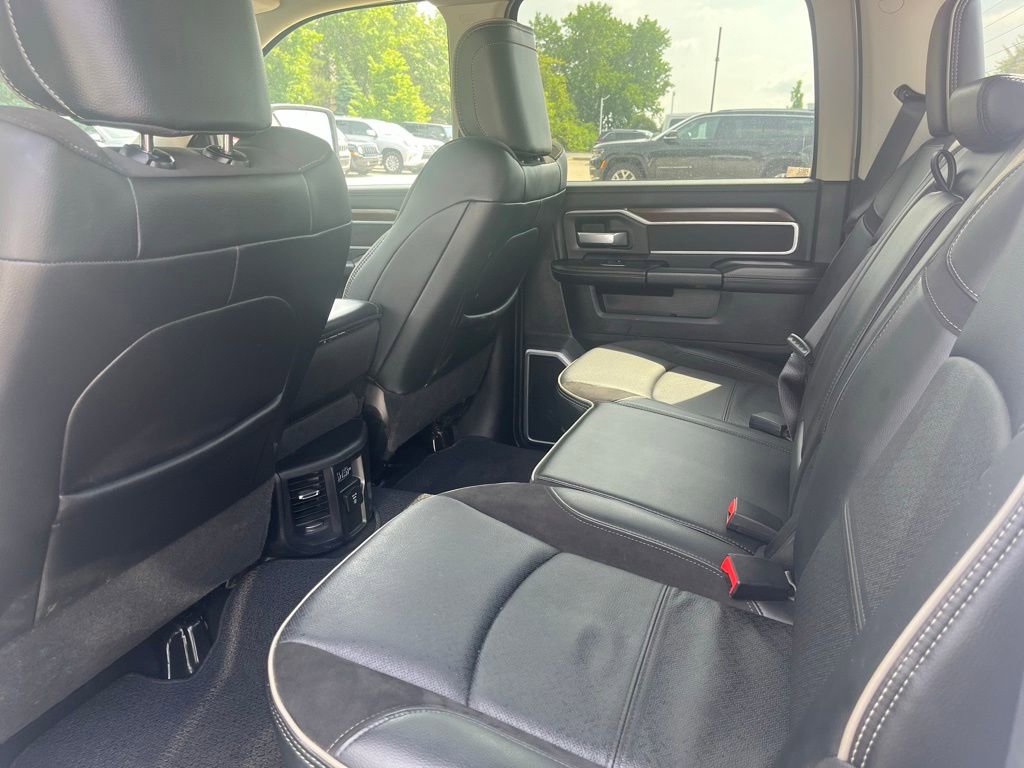 Used 2024 RAM 2500 Laramie AWD/4WD image 9