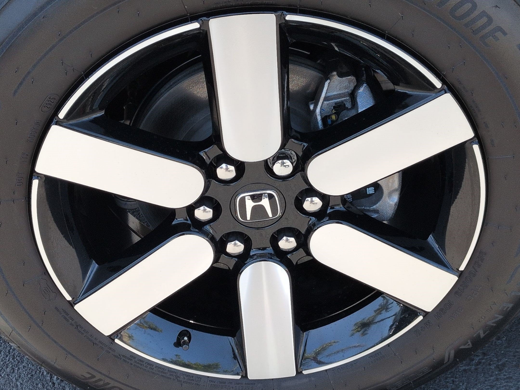 Used 2025 Honda Prologue Touring image 13