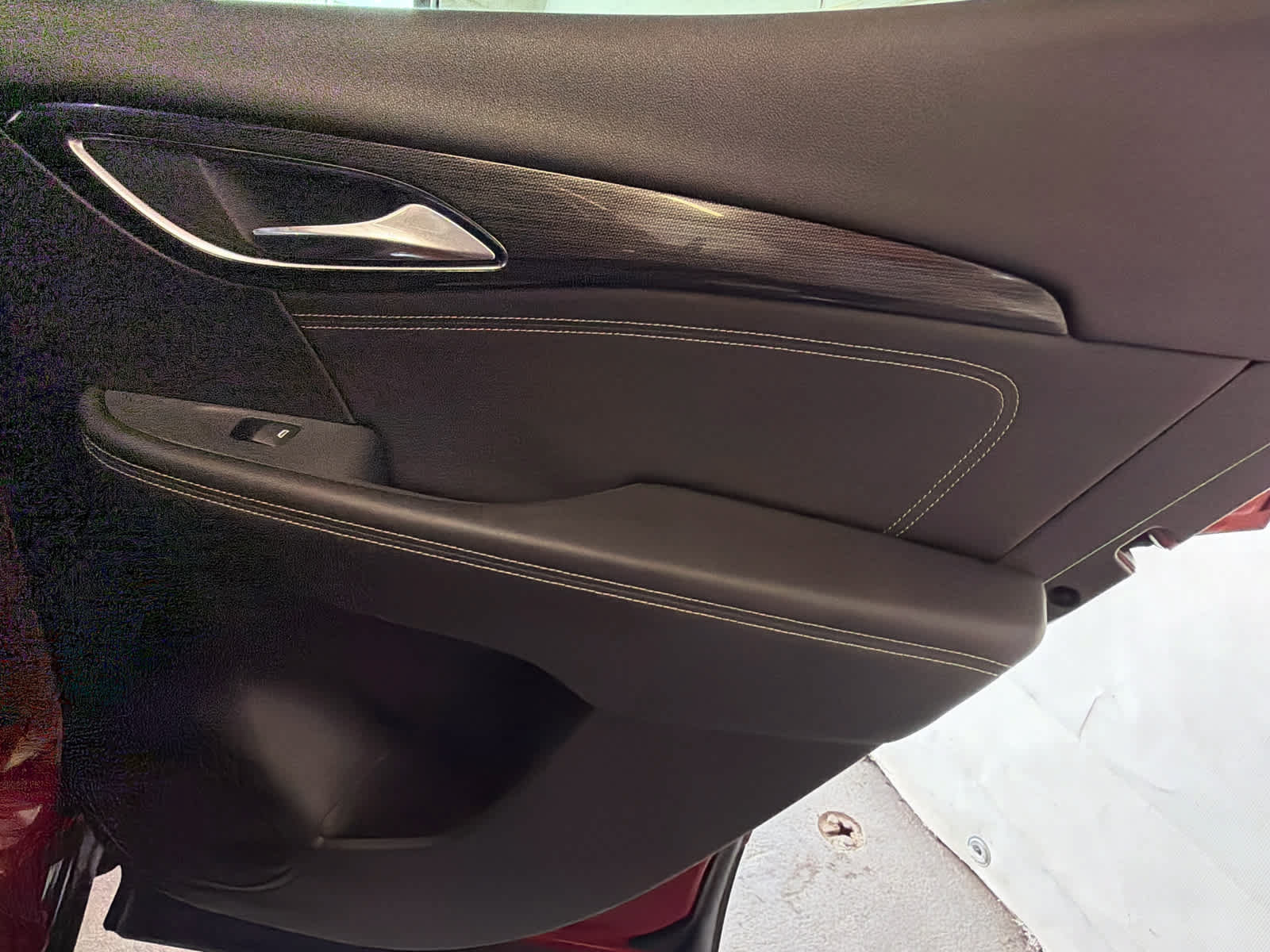 Used 2023 Buick Envision Essence FWD image 33