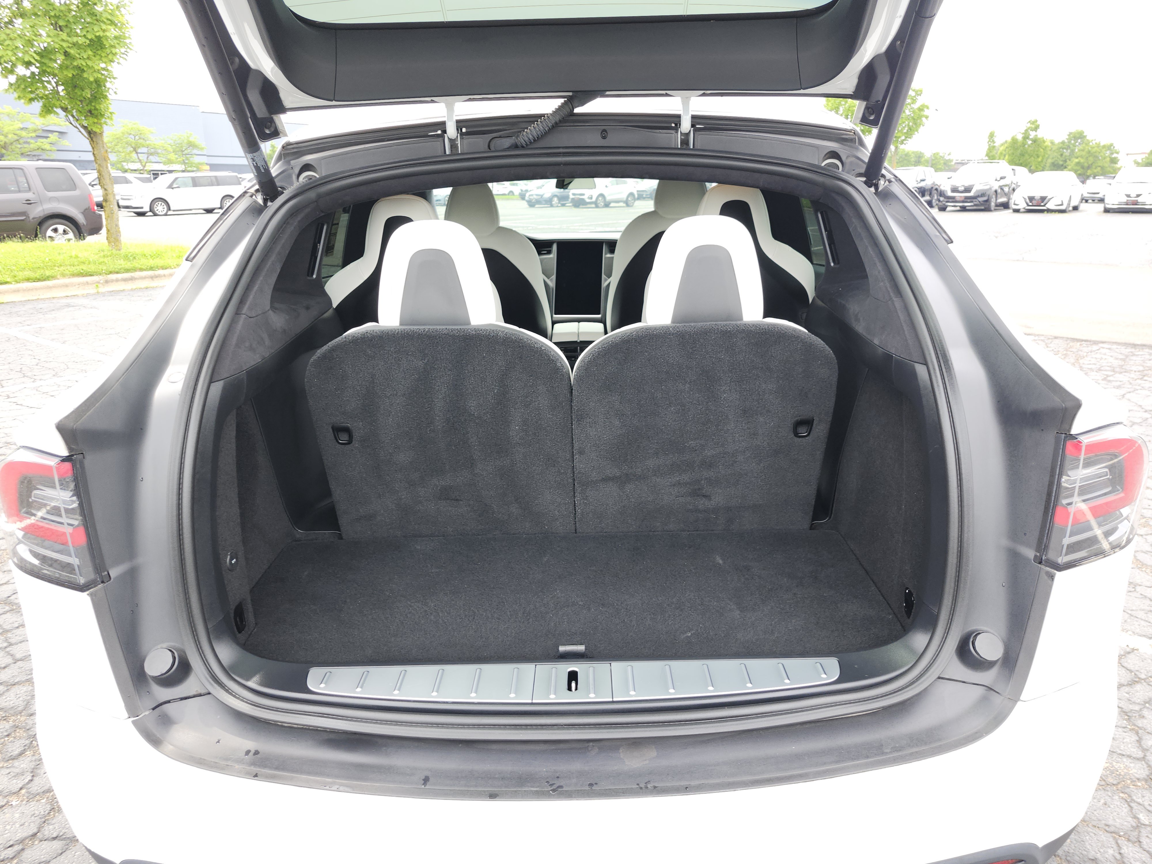 Used 2021 Tesla Model X Performance AWD/4WD image 23