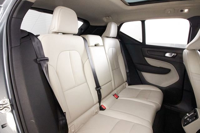 Used 2019 Volvo XC40 T5 Momentum AWD/4WD image 19