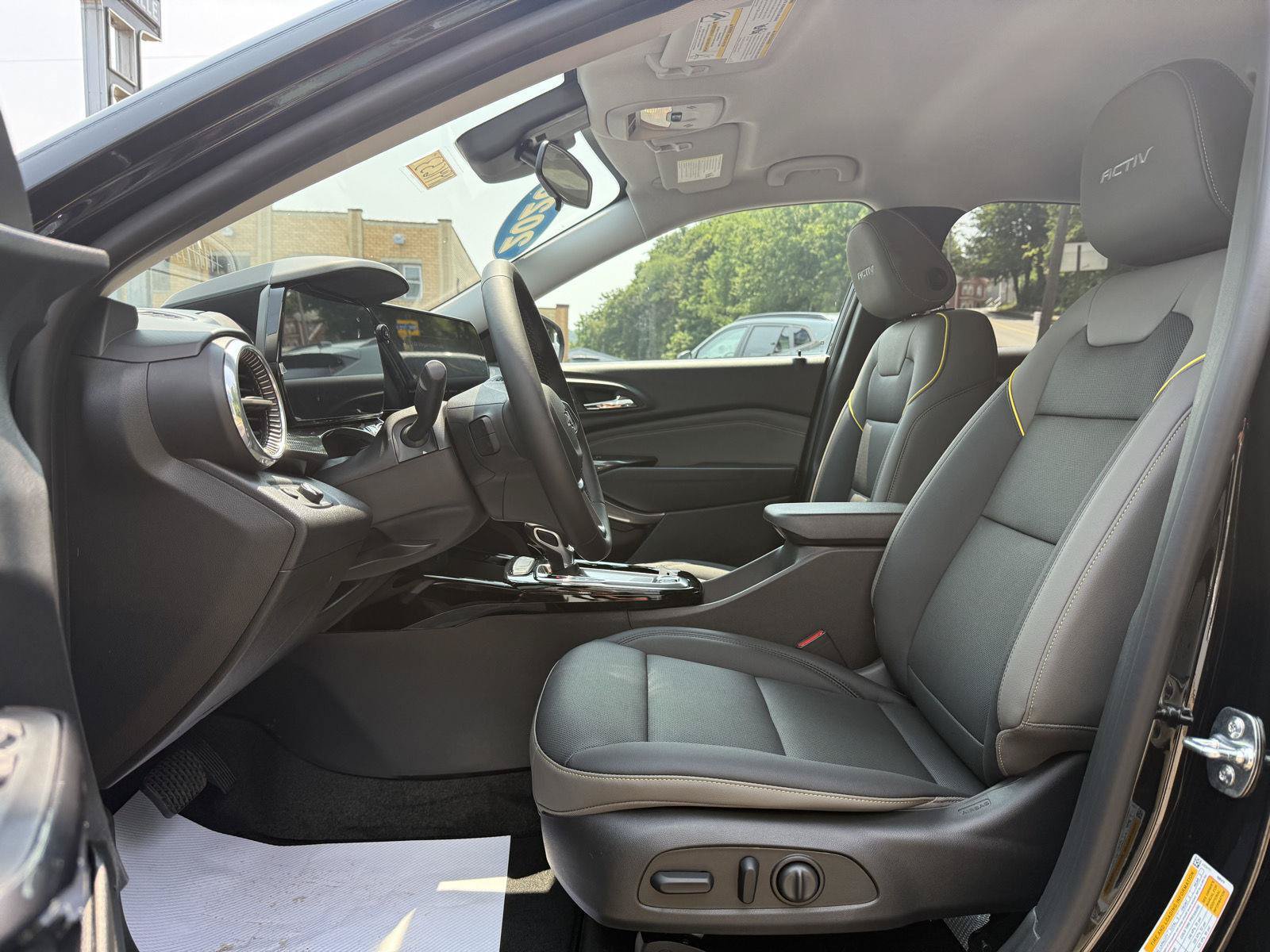 New 2026 Chevrolet Trax ACTIV w/ Driver Confidence Package FWD image 9