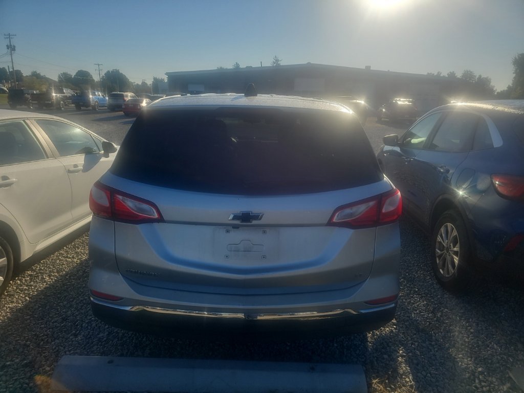 Used 2018 Chevrolet Equinox LT FWD image 9