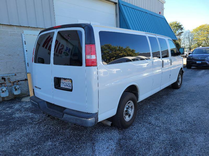 Used 2017 Chevrolet Express 3500 LT w/ LT Preferred Equipment Group RWD image 23