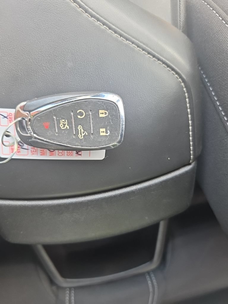 Used 2019 Chevrolet Camaro LT RWD image 23