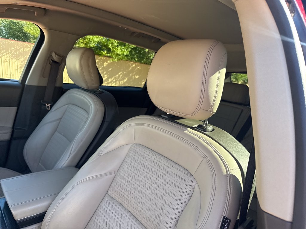 Certified 2024 Lincoln Nautilus Reserve w/ Equipment Group 202A AWD/4WD image 13