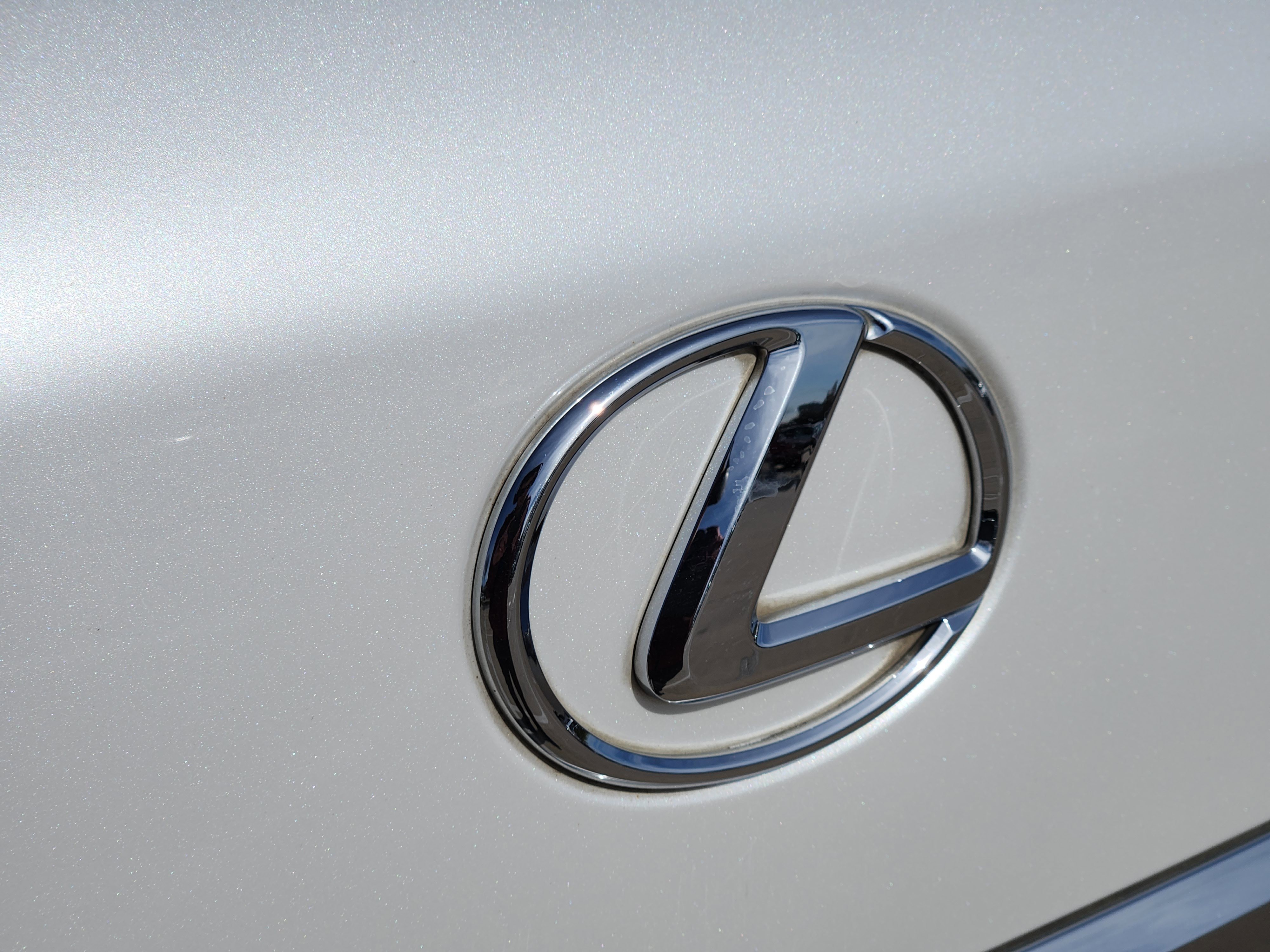 Used 2018 Lexus LX 570 4WD w/ Luxury Package image 35