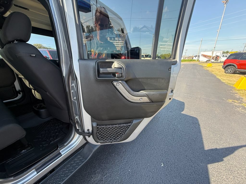 Used 2018 Jeep Wrangler Unlimited Sport S AWD/4WD image 20