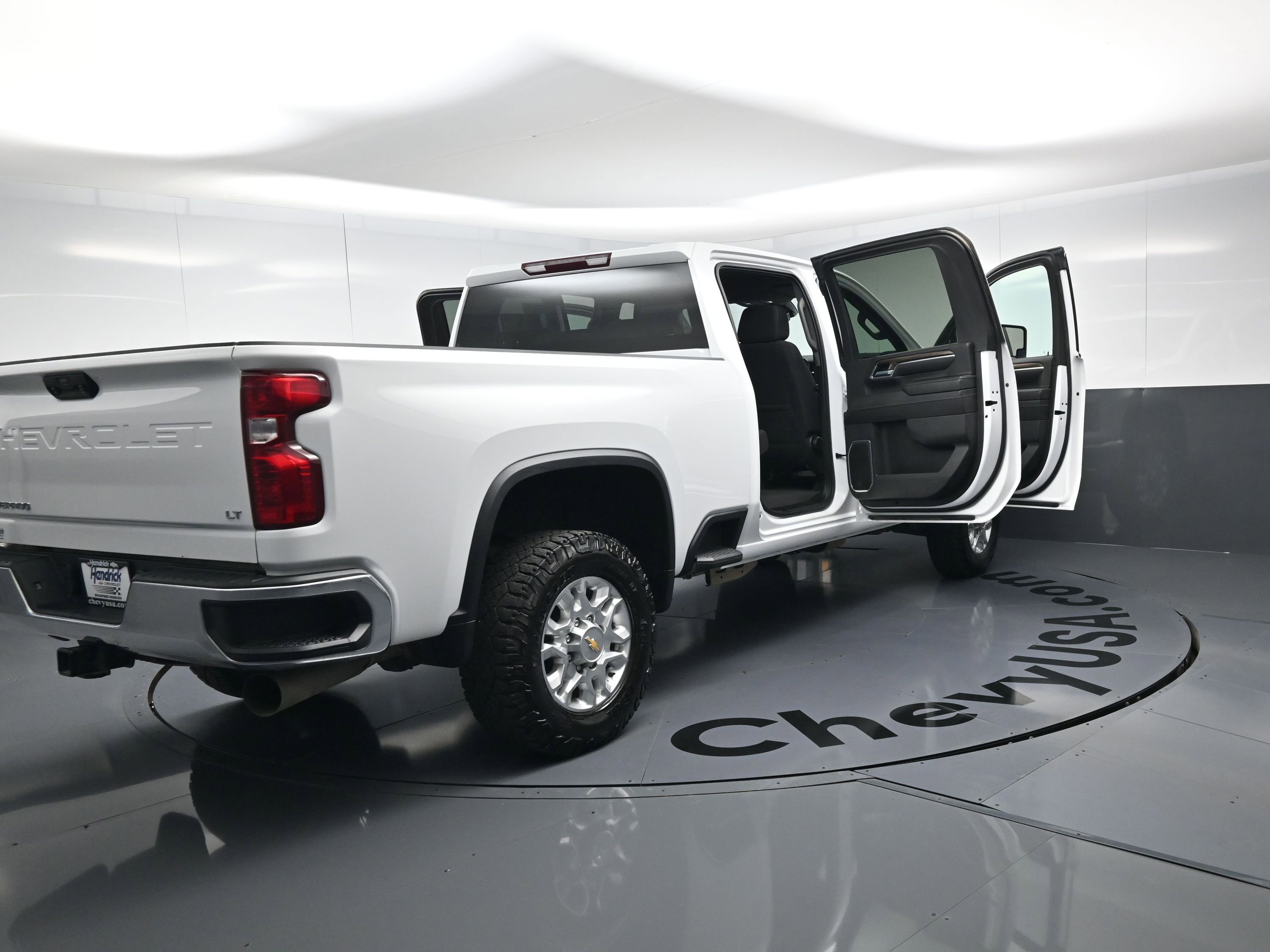 Used 2024 Chevrolet Silverado 2500 LT image 24
