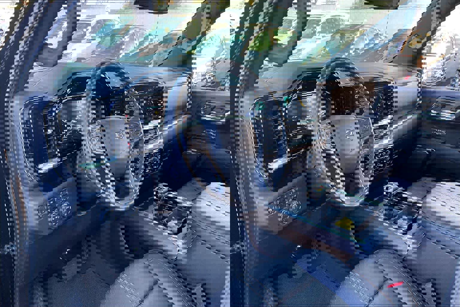 Used 2024 Chevrolet Silverado 1500 High Country w/ Midnight Edition image 16