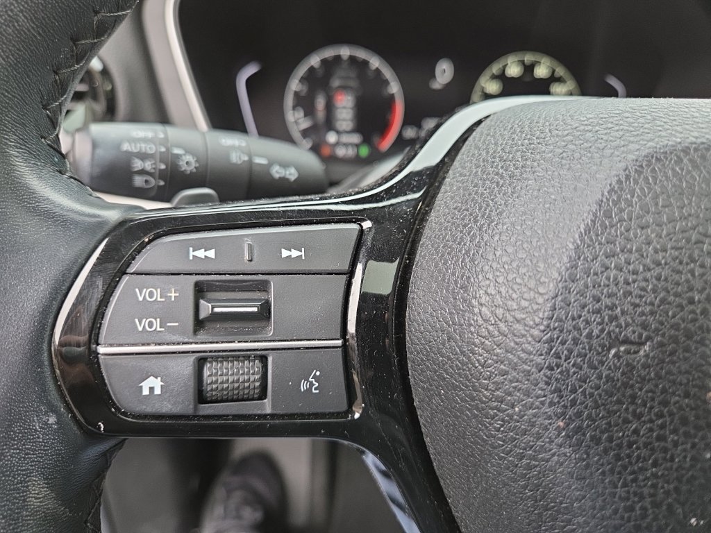 Used 2024 Honda Pilot Touring image 22