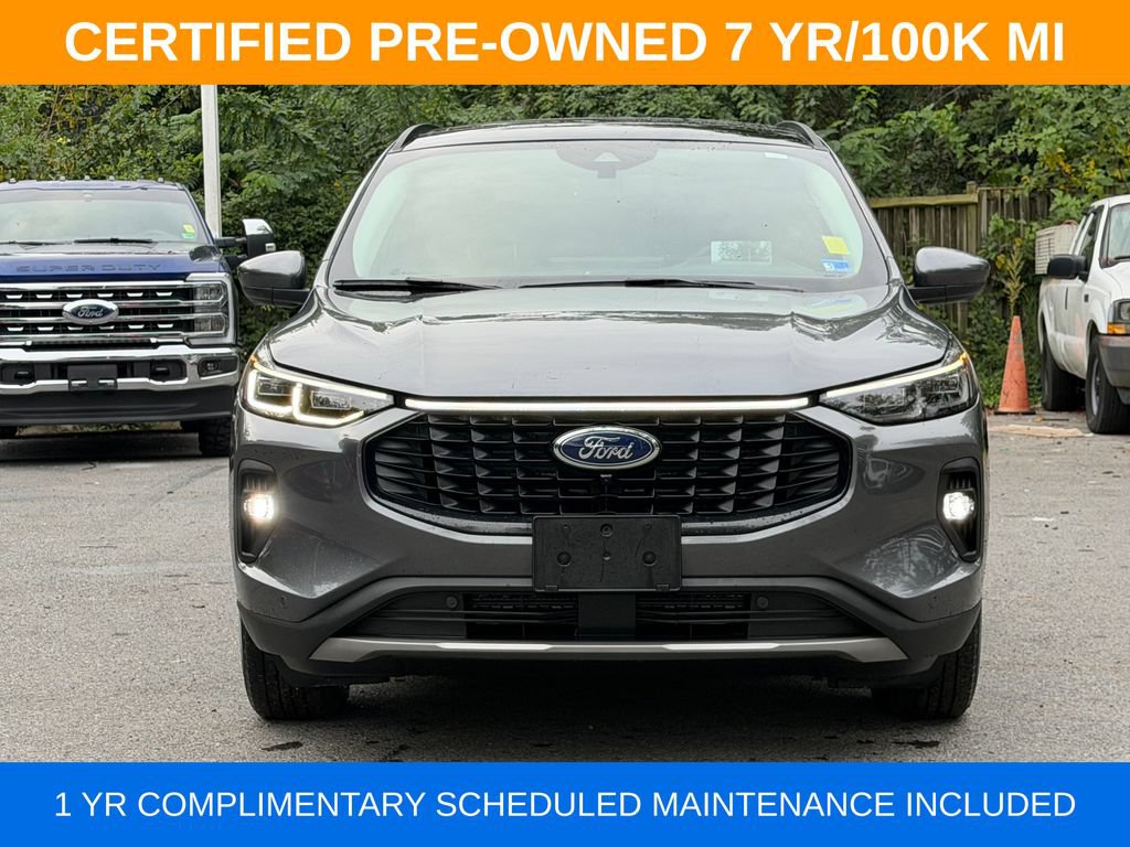 Used 2023 Ford Escape SE w/ PHEV Premium Package FWD image 2