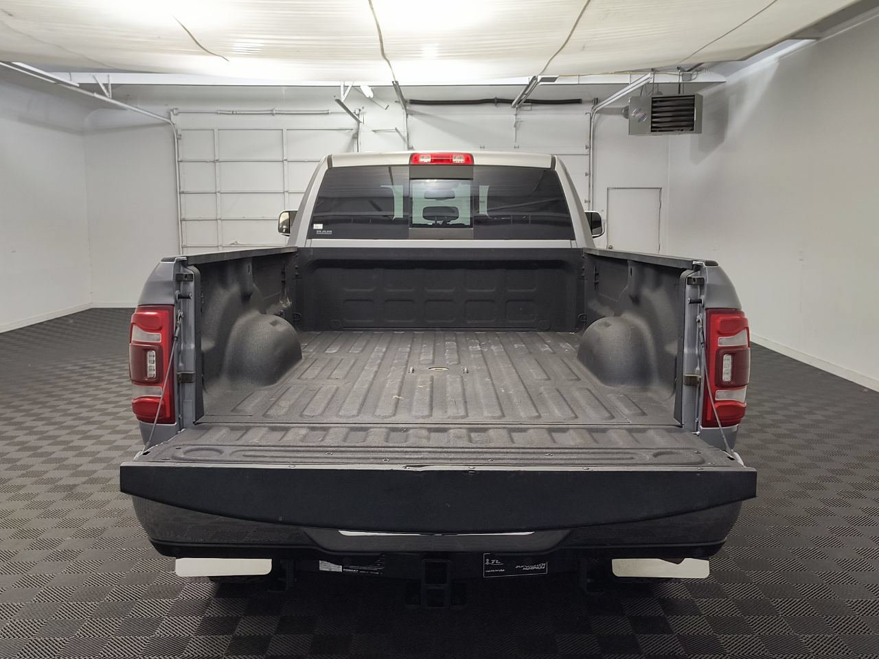 Used 2022 RAM 3500 Laramie AWD/4WD image 28