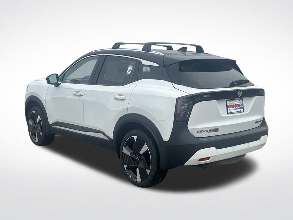 New 2026 Nissan Kicks SR w/ Cold Weather Package AWD/4WD video 3