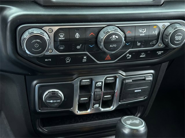 Used 2022 Jeep Wrangler Unlimited Sahara image 29