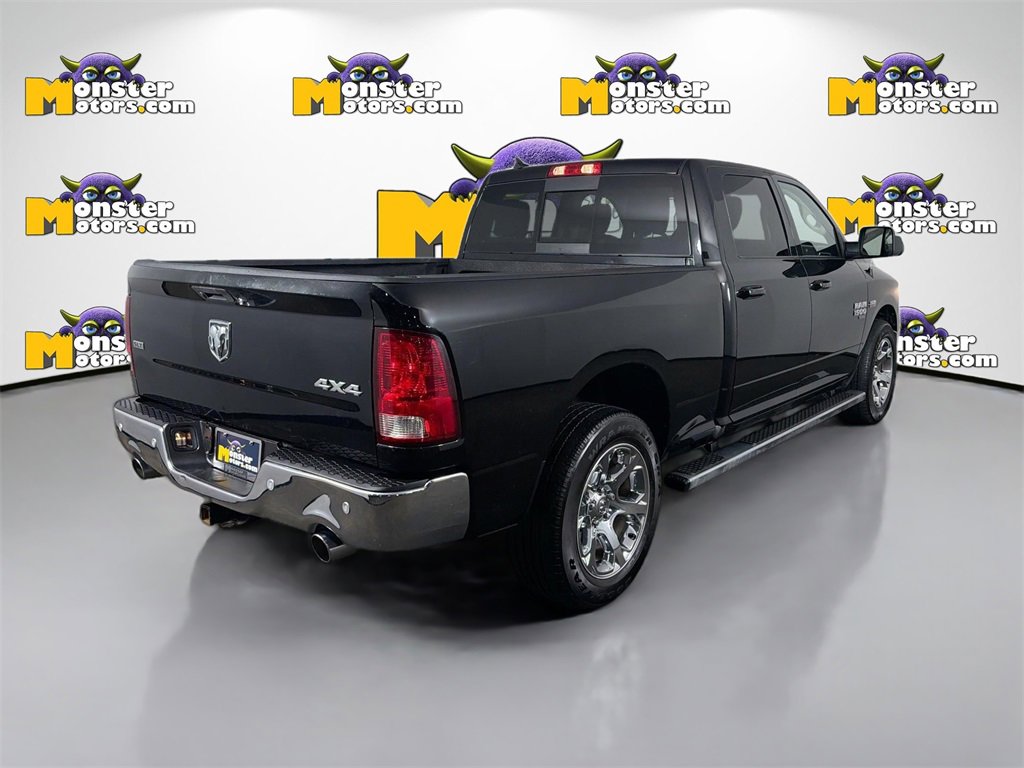 Used 2022 RAM 1500 Classic SLT w/ SLT Plus D￩cor Group image 5