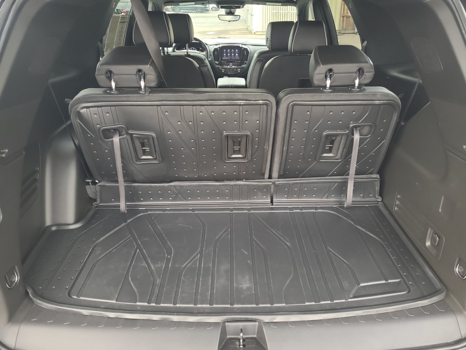 Used 2023 Chevrolet Traverse Premier w/ Redline Edition AWD/4WD image 27