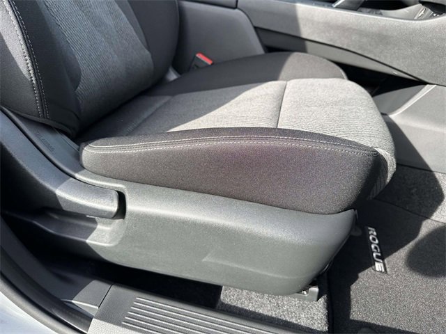 New 2026 Nissan Rogue SV image 9